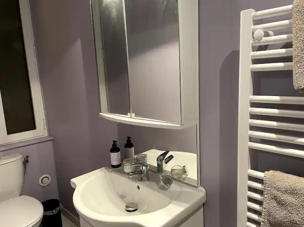 Appartement Avec Parking Gratuit Et Wifi Vierzon Luaran gambar